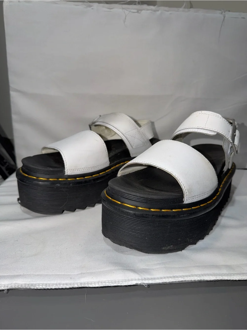 Dr. Marten Shoes Voss Leather Strap Platform Sandals White Quad Sole 8